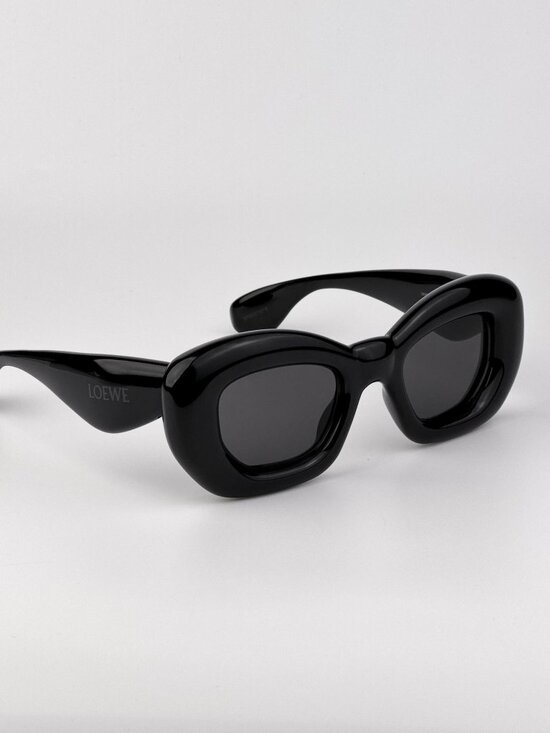 Loewe INFLATED Women Sunglasses – Black/Smoke Cat Eye Frame (LW40117I 01A) main image 2